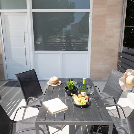 Harmony Apartman Peraía